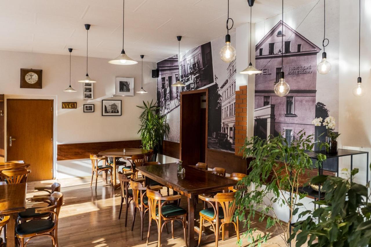 Hotel Karel Iv. Турнов Экстерьер фото